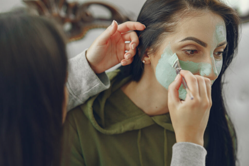 How to Learn Facial Anatomy as a Cosmetology Student